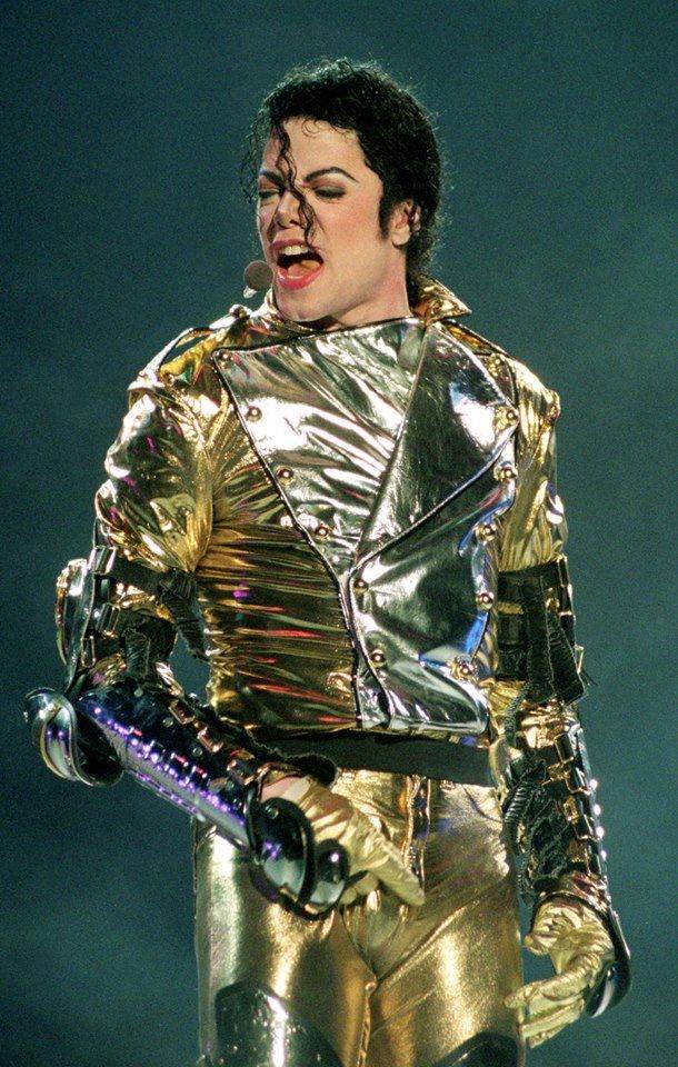 Australian Teenager meets Michael Jackson